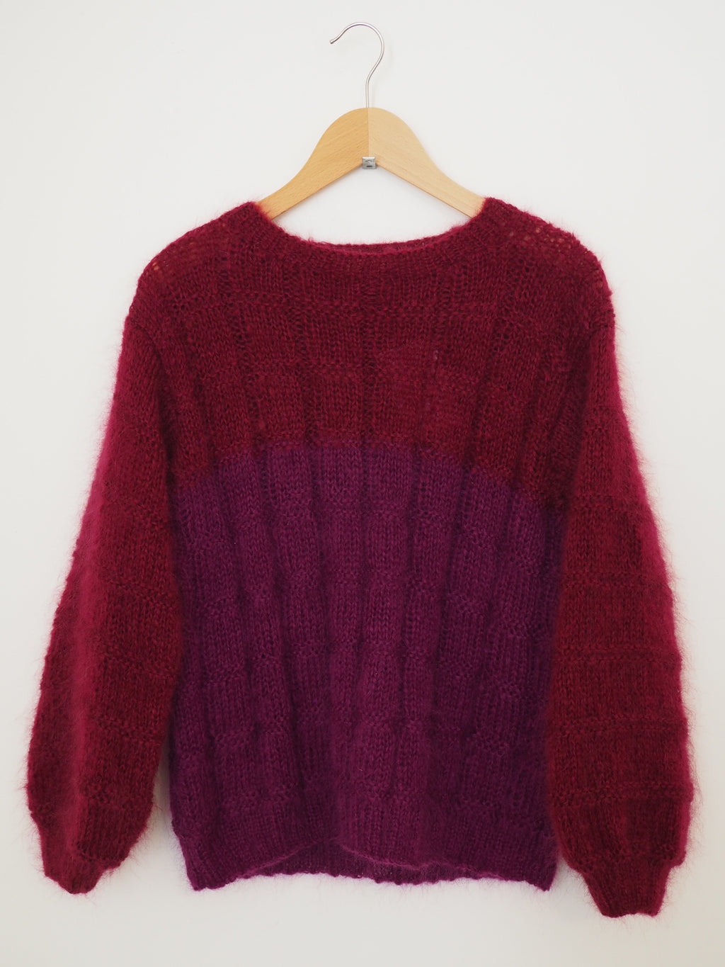 Hand knit jumper - Stone fruit