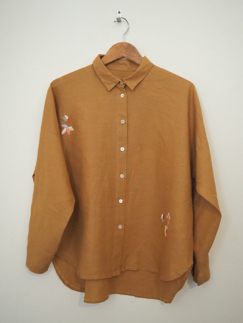 Tosca shirt - Embroidered Honey